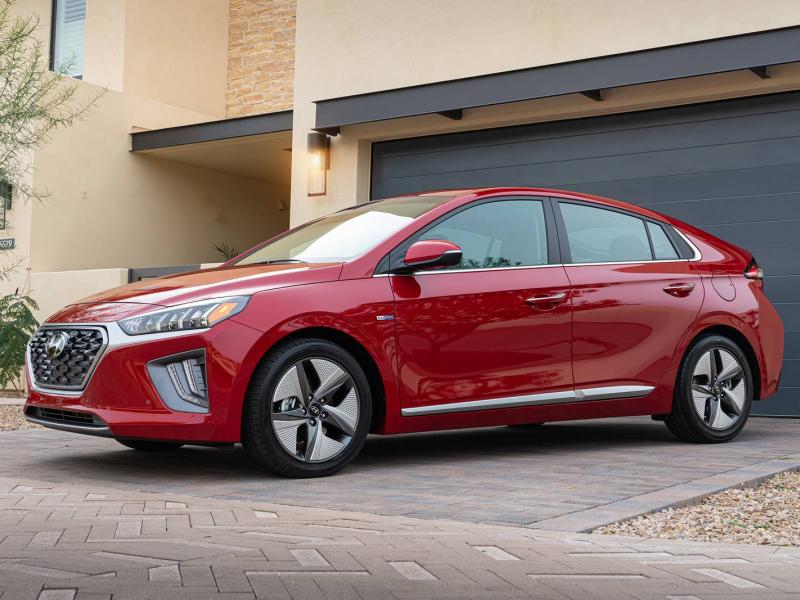 2022 Hyundai Ioniq Hybrid Prices, Reviews, and Pictures | Edmunds