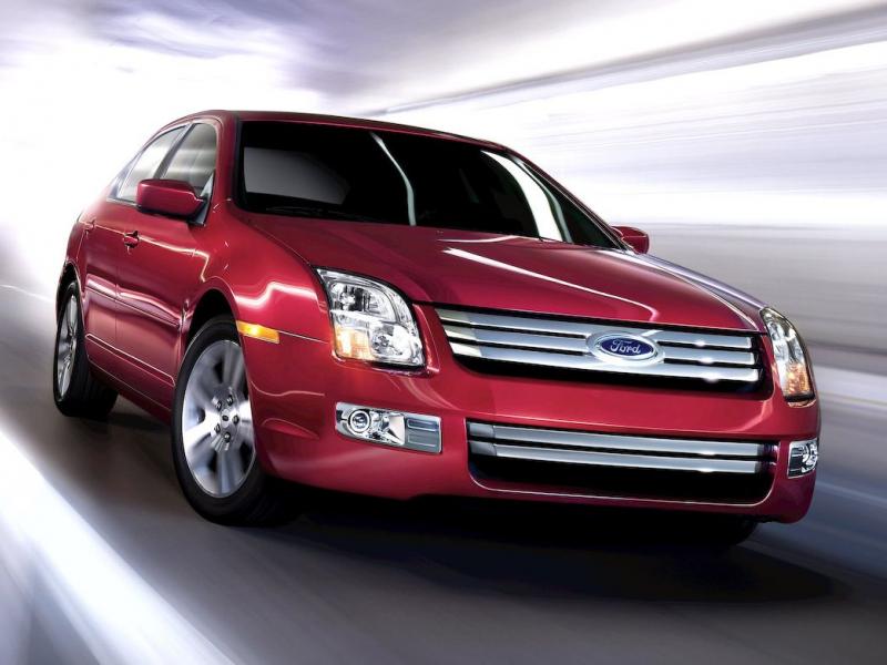 2009 Ford Fusion - Car and Driver
