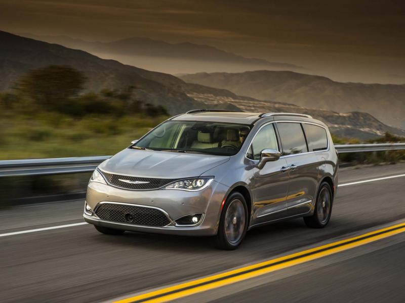 2019 Chrysler Pacifica Review, Ratings, Specs, Prices, and Photos - The Car  Connection