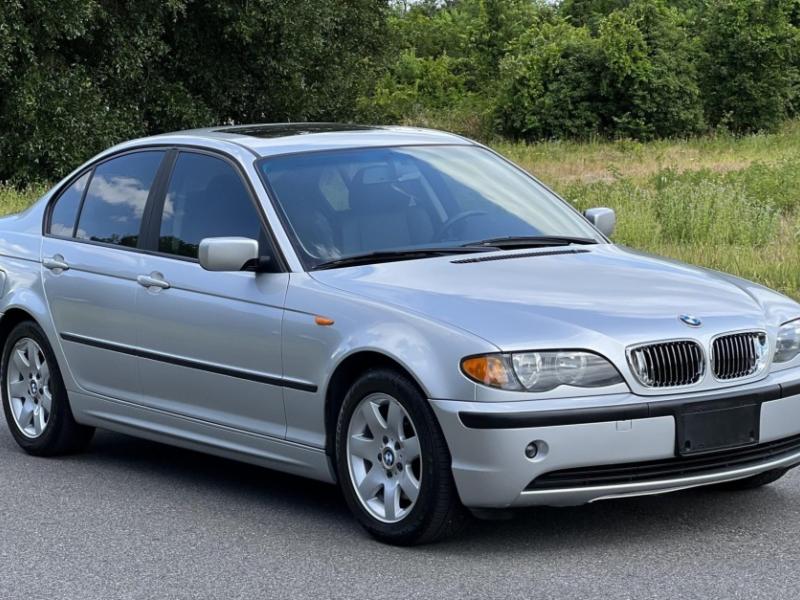 No Reserve: 2003 BMW 325i Sedan for sale on BaT Auctions - sold for $12,000  on June 4, 2022 (Lot #75,258) | Bring a Trailer