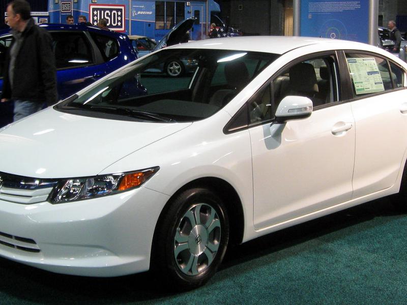 File:2012 Honda Civic Hybrid -- 2012 DC 1.JPG - Wikimedia Commons
