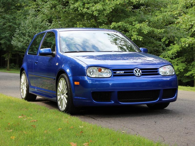 Here's why this VW R32 just sold for $65,000 - Hagerty Media