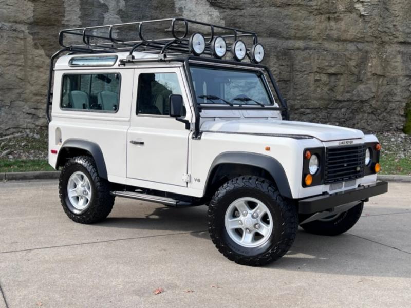 1997 Land Rover Defender 90 for sale on BaT Auctions - sold for $126,000 on  January 18, 2022 (Lot #63,763) | Bring a Trailer