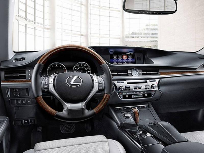 First Drive Review: 2015 Lexus ES350–A Whole Lot of Luxury