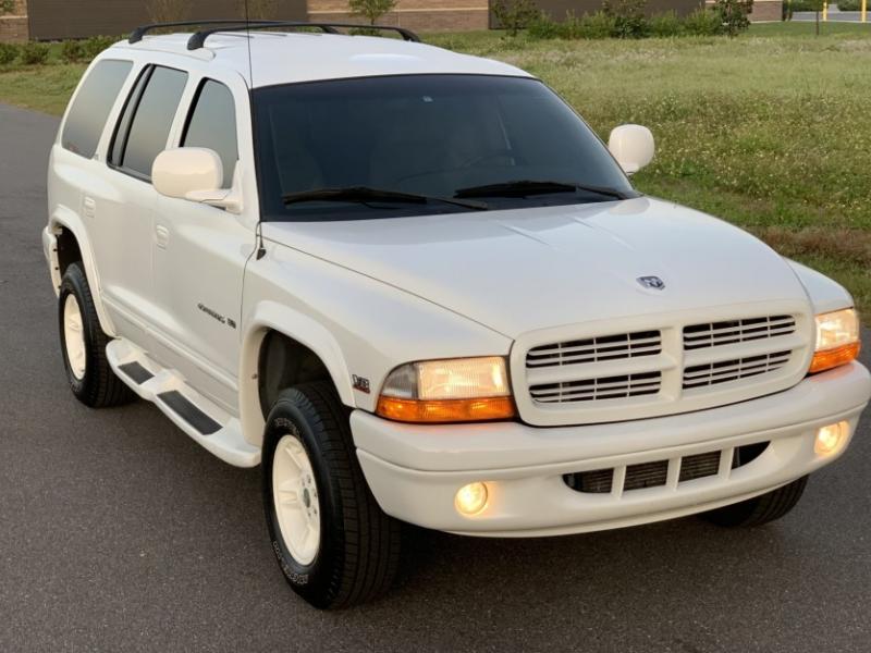 No Reserve: 1999 Dodge Durango SLT 4x4 for sale on BaT Auctions - sold for  $15,750 on January 20, 2022 (Lot #63,878) | Bring a Trailer