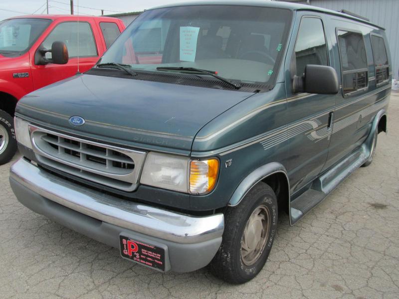 1997 Ford Econoline E150 van in Cedar Rapids, IA | Item D7126 sold | Purple  Wave