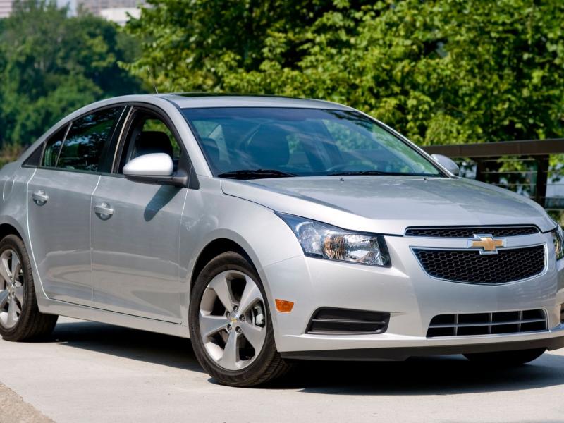 2011 Chevy Cruze Review & Ratings | Edmunds