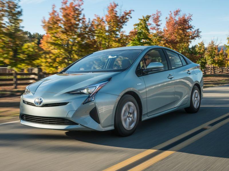 2017 Toyota Prius Liftback Shatters Even the Loftiest of Expectations -  Again - Toyota USA Newsroom