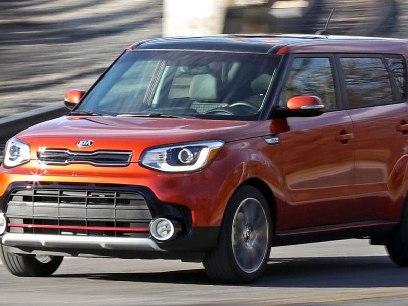 2017 Kia Soul Review, Pricing, and Specs